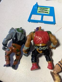 Large Group of Vintage Ninja Turtles Toys