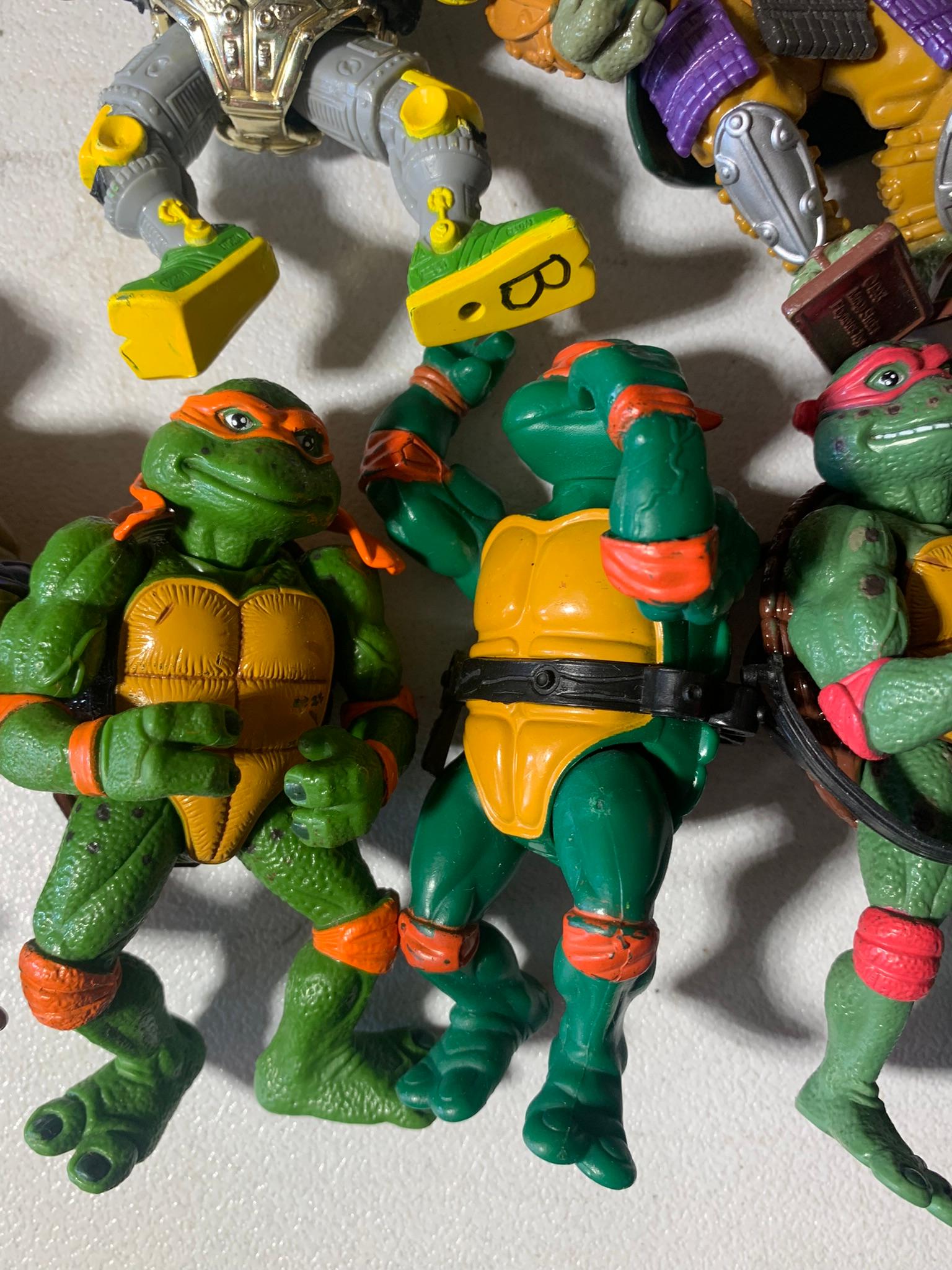 Large Group of Vintage Ninja Turtles Toys