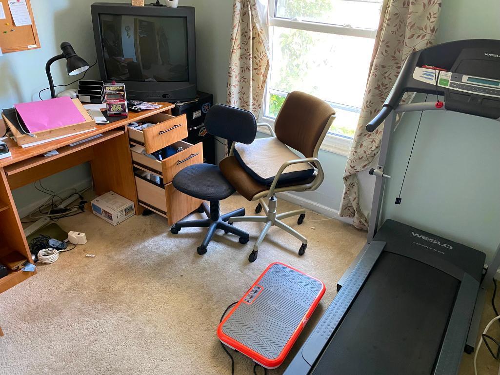 Bedroom Contents Lot including Nice Treadmill, Fitness