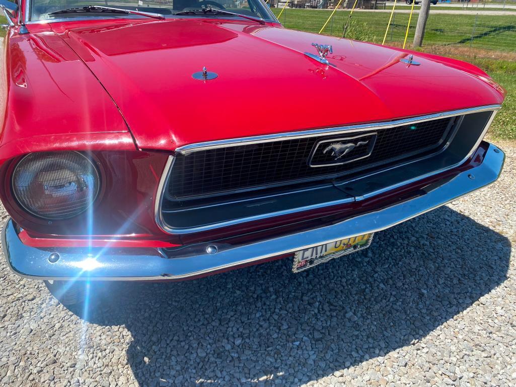 1968 Mustang Hard top Coupe With V8 289 Engine - Runs, Drives, lookin good!