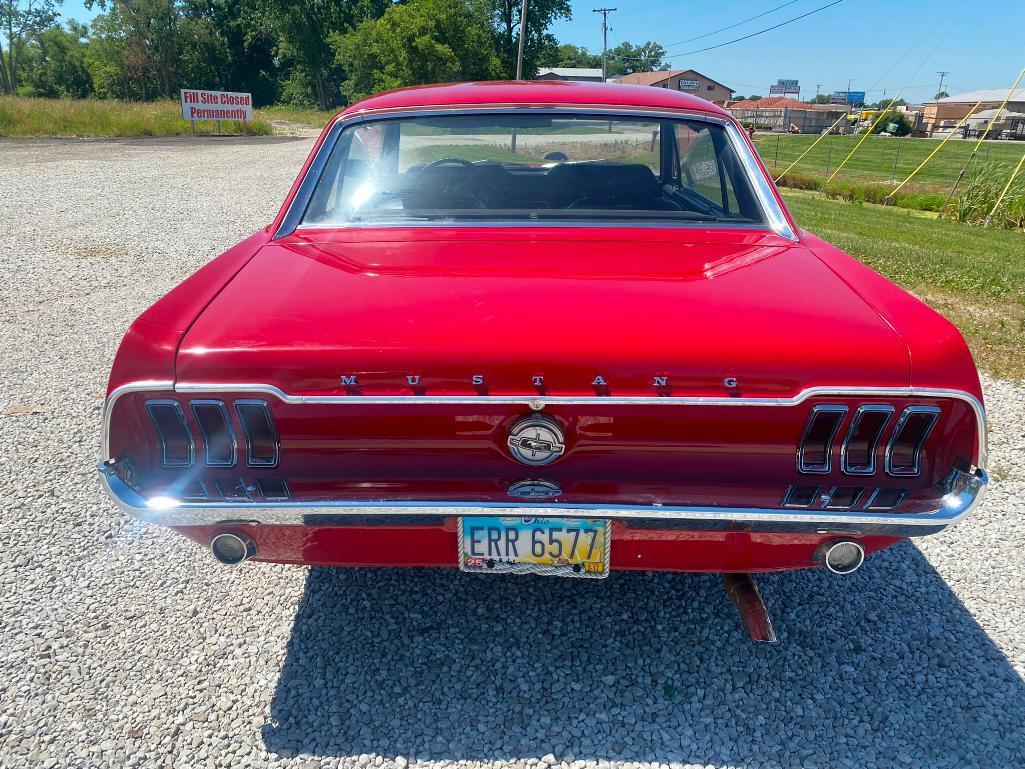 1968 Mustang Hard top Coupe With V8 289 Engine - Runs, Drives, lookin good!