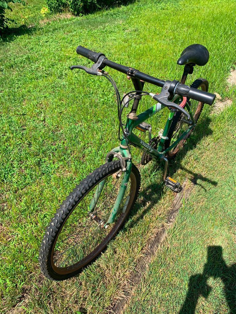 Huffy Superia Mountain Series Bike