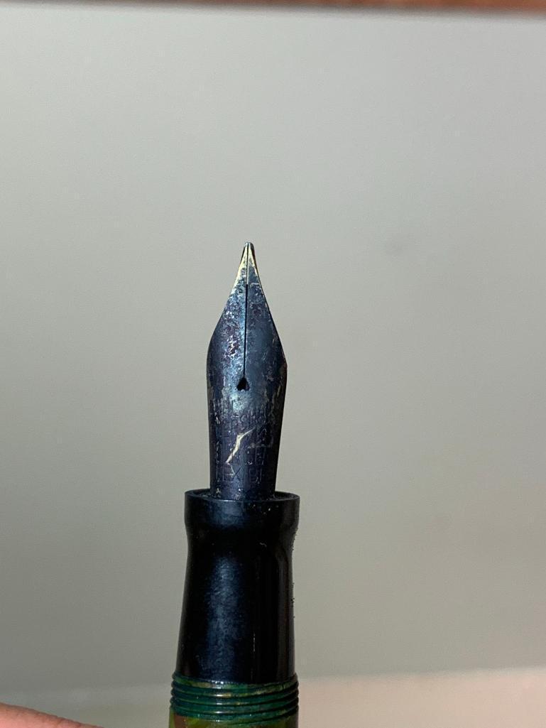 2 Vintage Fountain Pens - Blue Warran 14KT USA, Green Eversharp Wahl