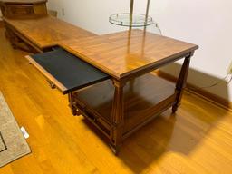 Coffee Table, 2 Side Stands & Table Lamp