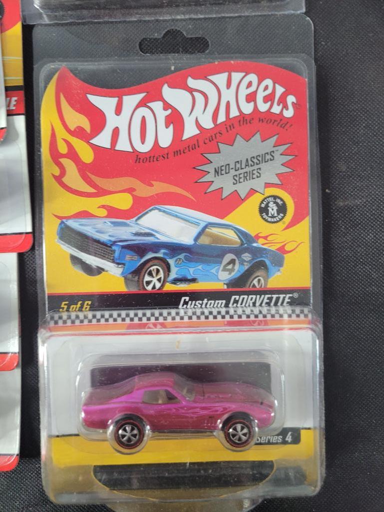 Hot Wheels Classics, Drag Van in Case, Convention T-Shirts & More