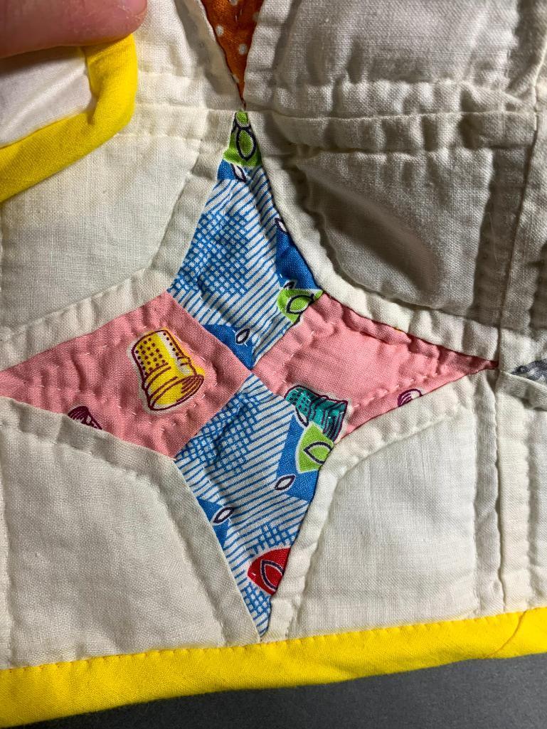 Stars & Circles Child's Quilt 1930s in Good Condition