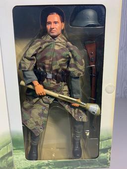 Dragon Action Figure WWII East Prussia 1944 Wehrmacht Grenadier Private "WOLF"
