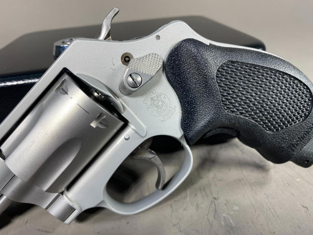 Smith & Wesson 38 Special 637-2 In Locking Case