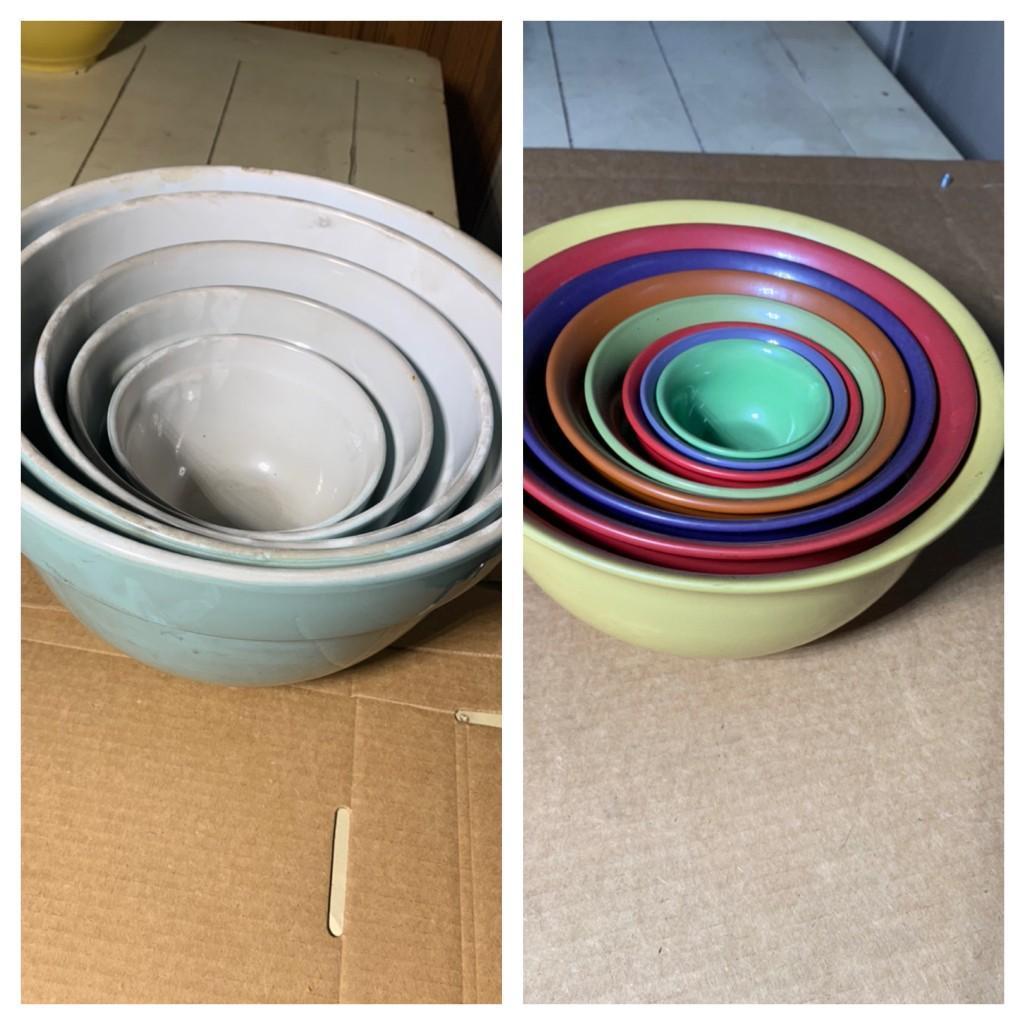 2 Sets of Nesting Mixing Bowls