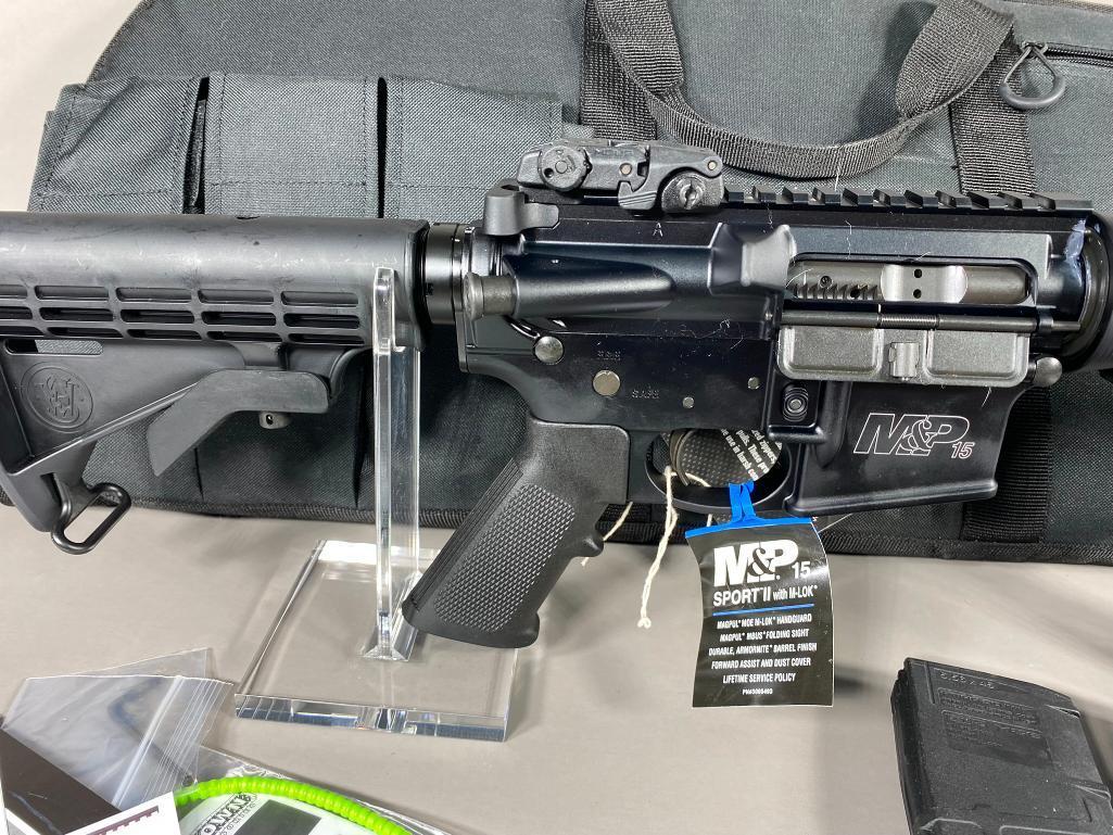 Smith & Wesson M&P15 AR-15 Type Rifle 5.56 w/accessories