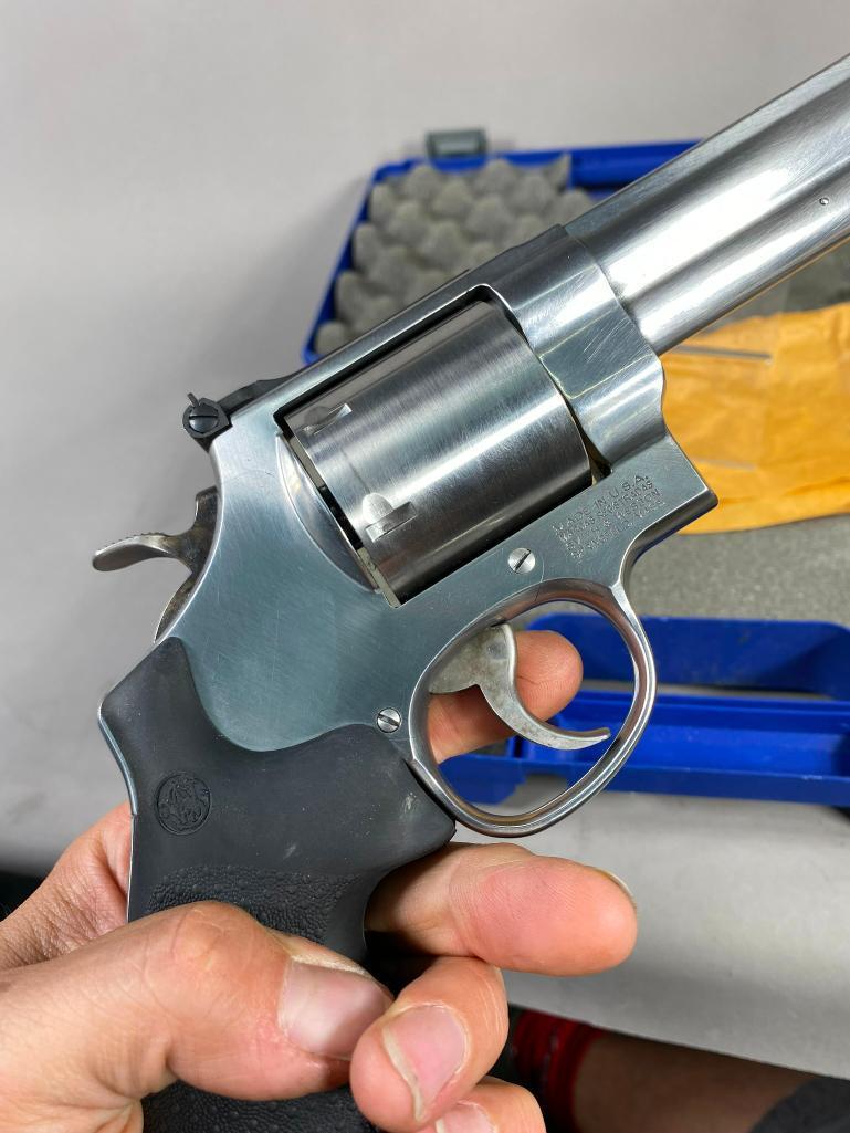 Smith & Wesson 41 mag Model 657-5 Revolver