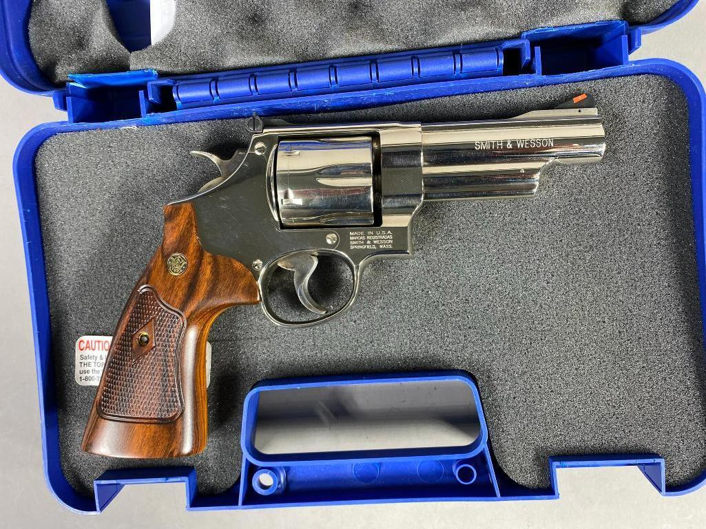 Smith & Wesson Model 57-6 41 Mag Revolver Nice