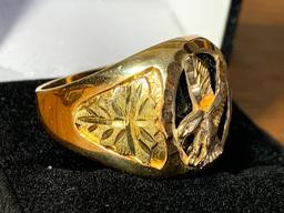 10K Gold Eagle Ring. See Photos for Weight.