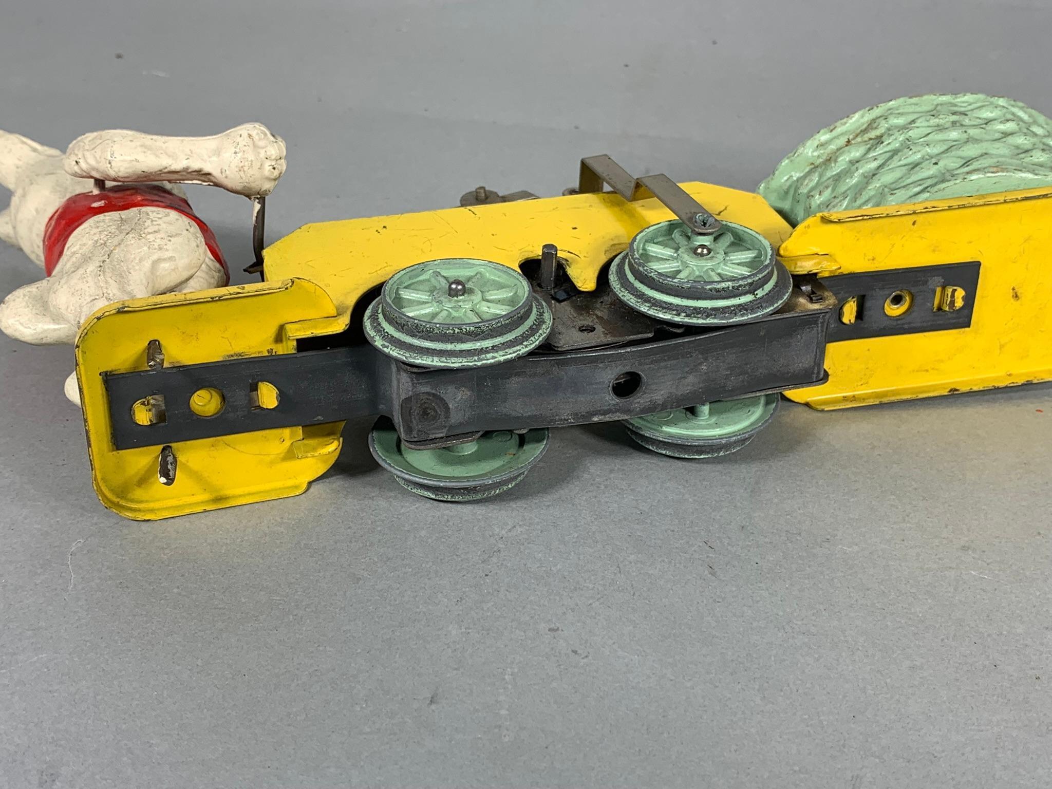 Lionel Pre-War Peter Rabbit Easter Bunny Hand Car with Flanged Wheels