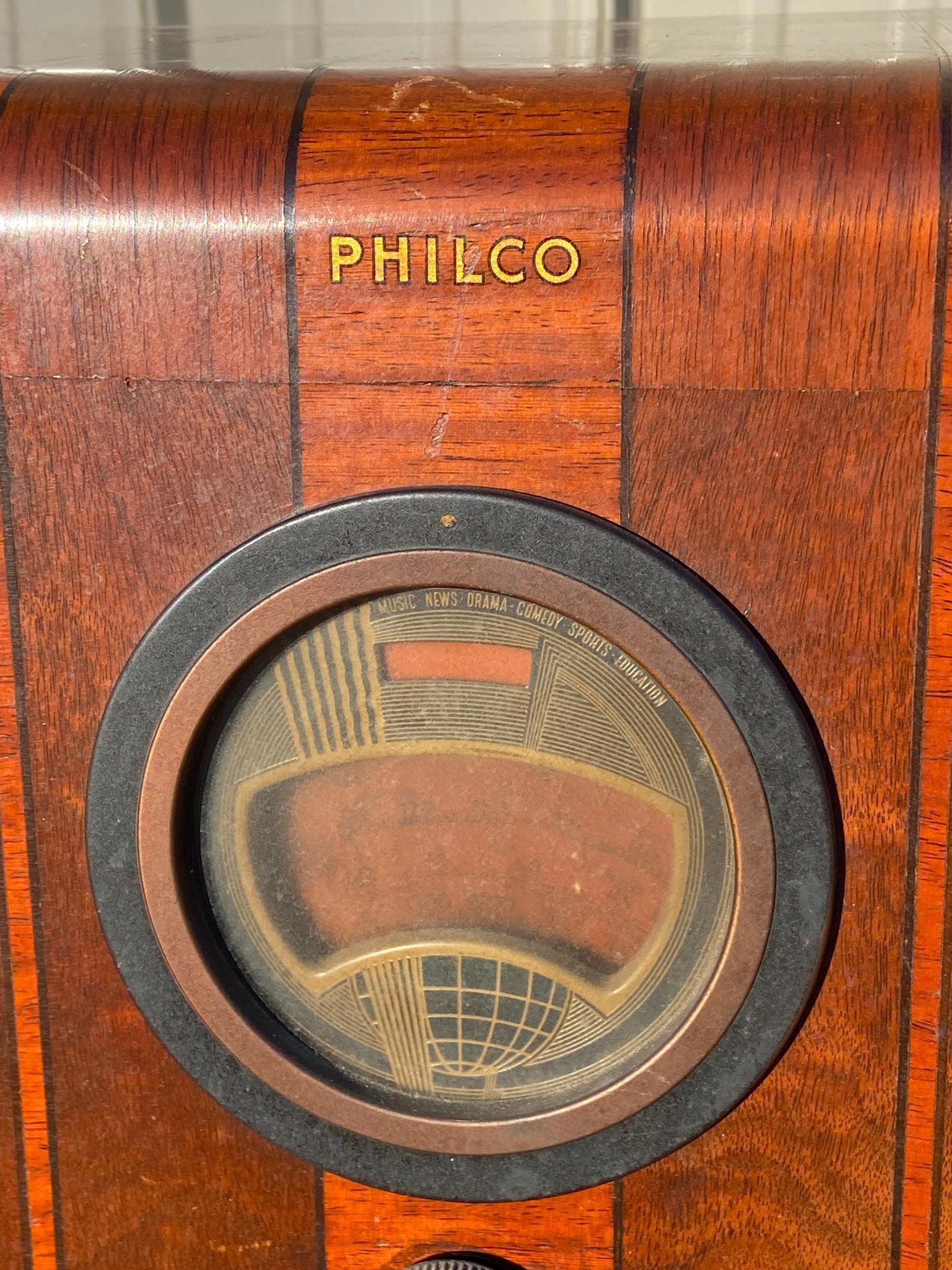 Antique Tube Radio Philco Upright Console Style