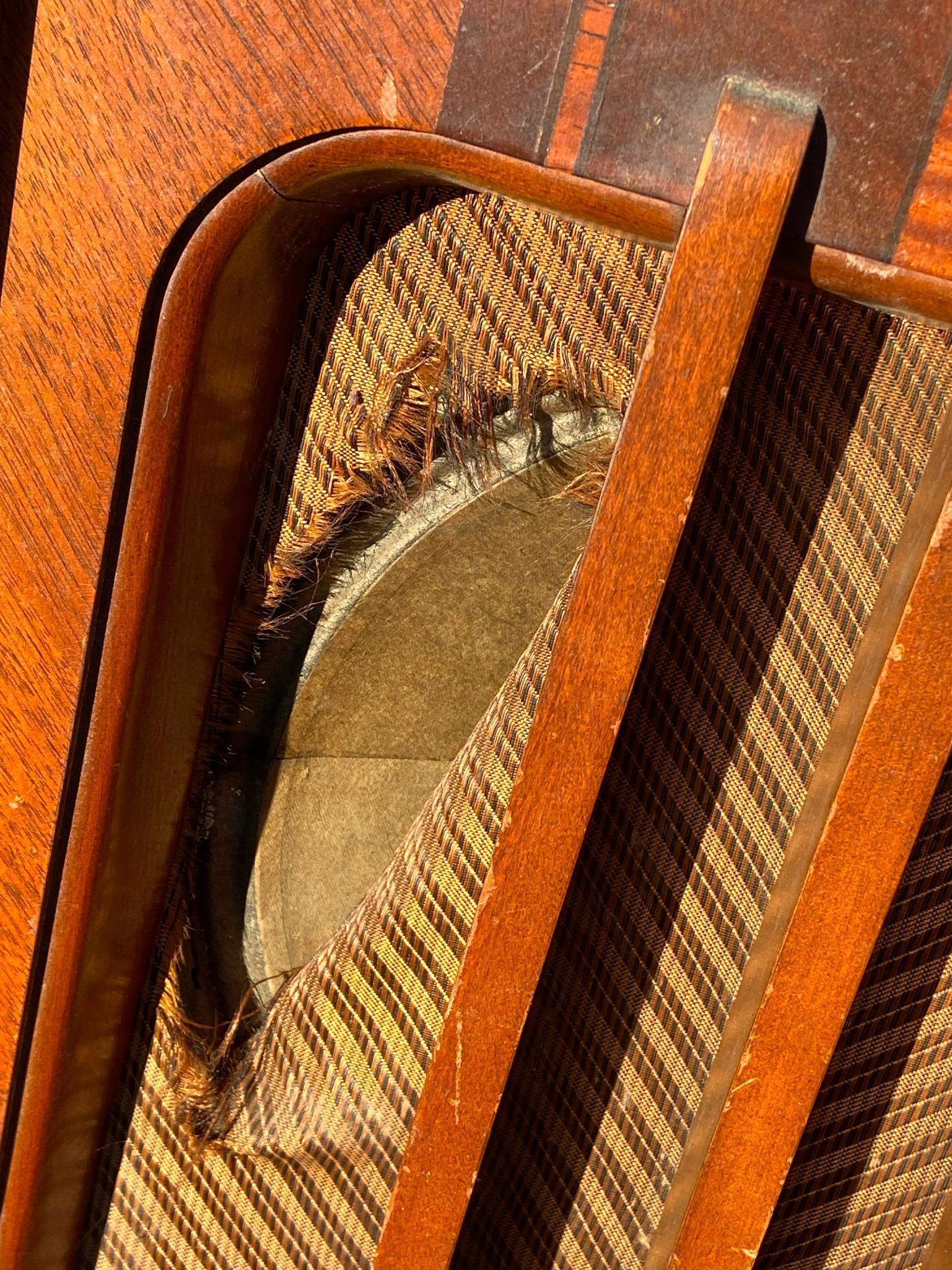 Antique Tube Radio Philco Upright Console Style