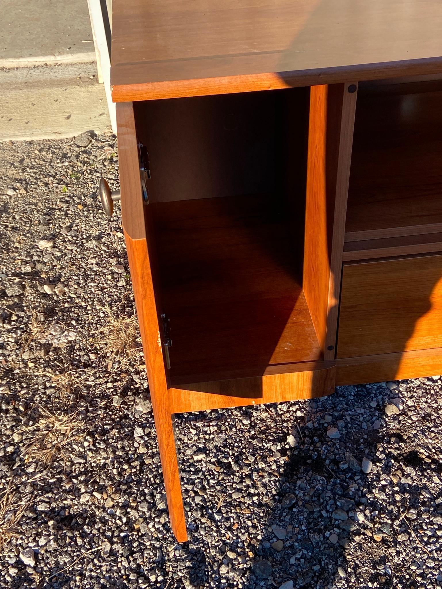 Modern Entertainment Center Cabinet with Doors & Drawer