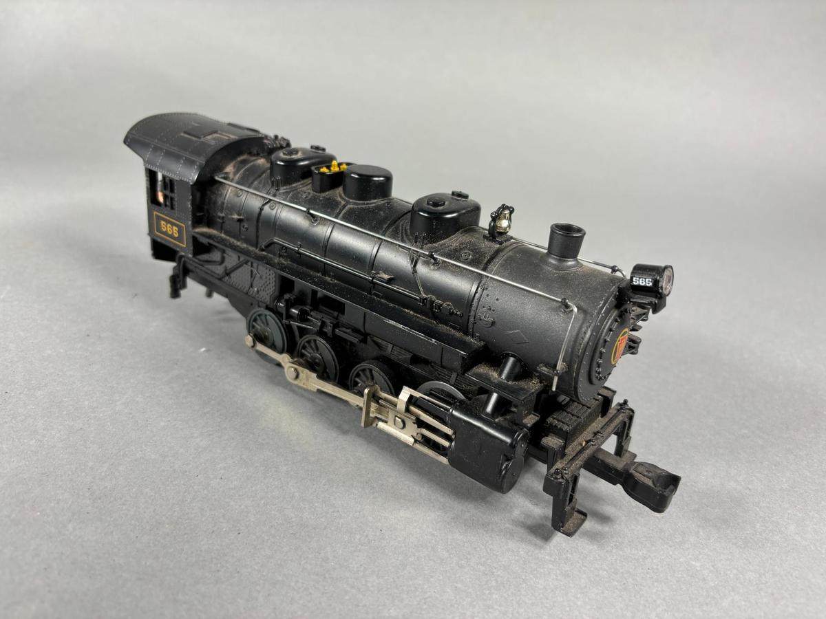 Vintage Lionel Model Railroad Locomotive 565