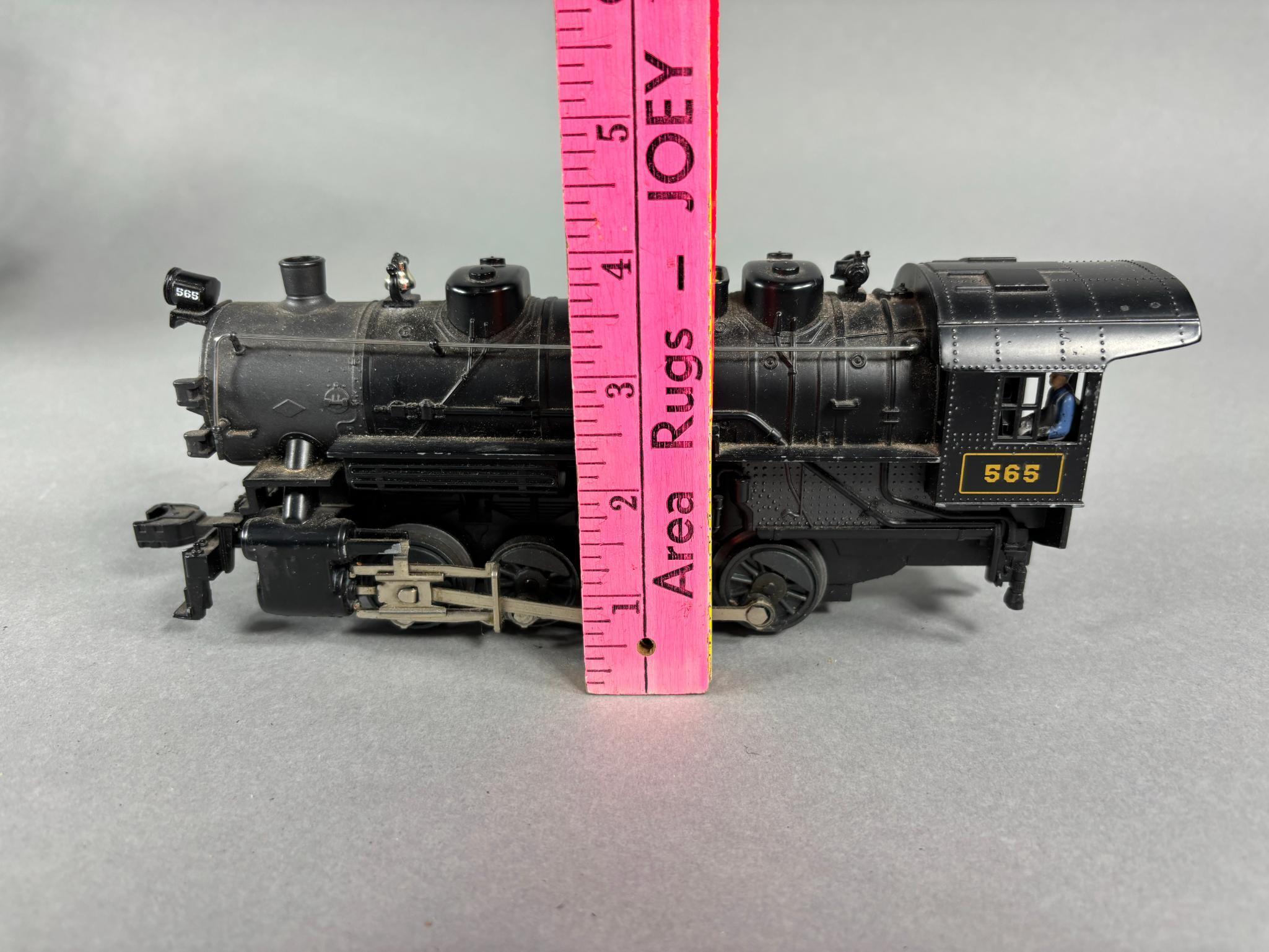 Vintage Lionel Model Railroad Locomotive 565