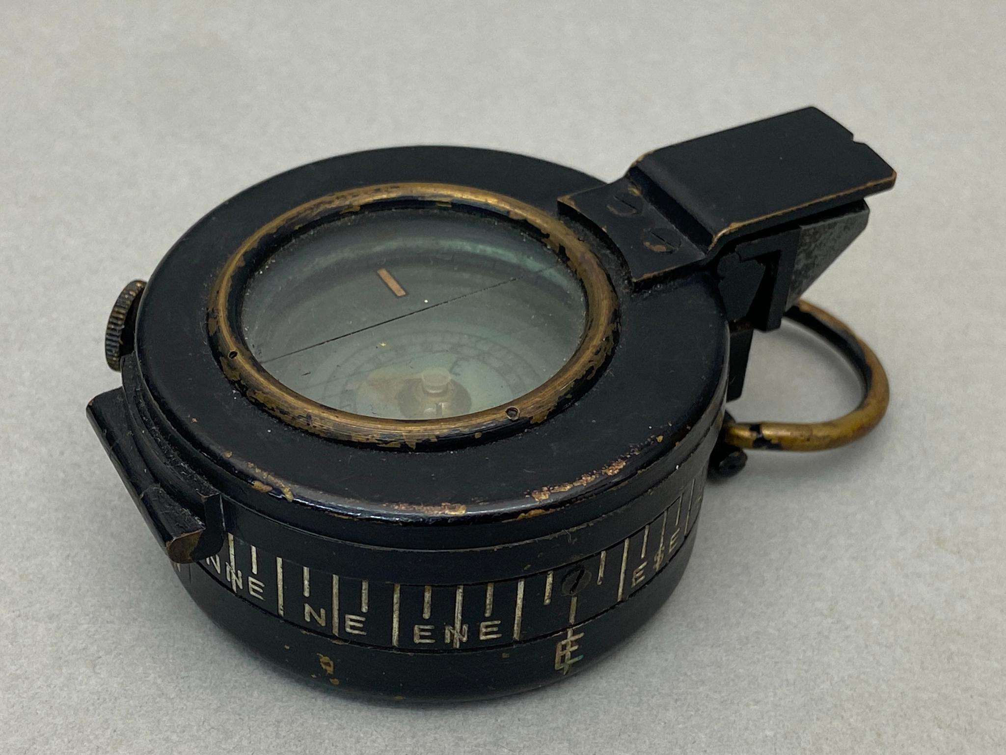 WWII BRITISH 1943 MKIII COMPASS & LEATHER CASE