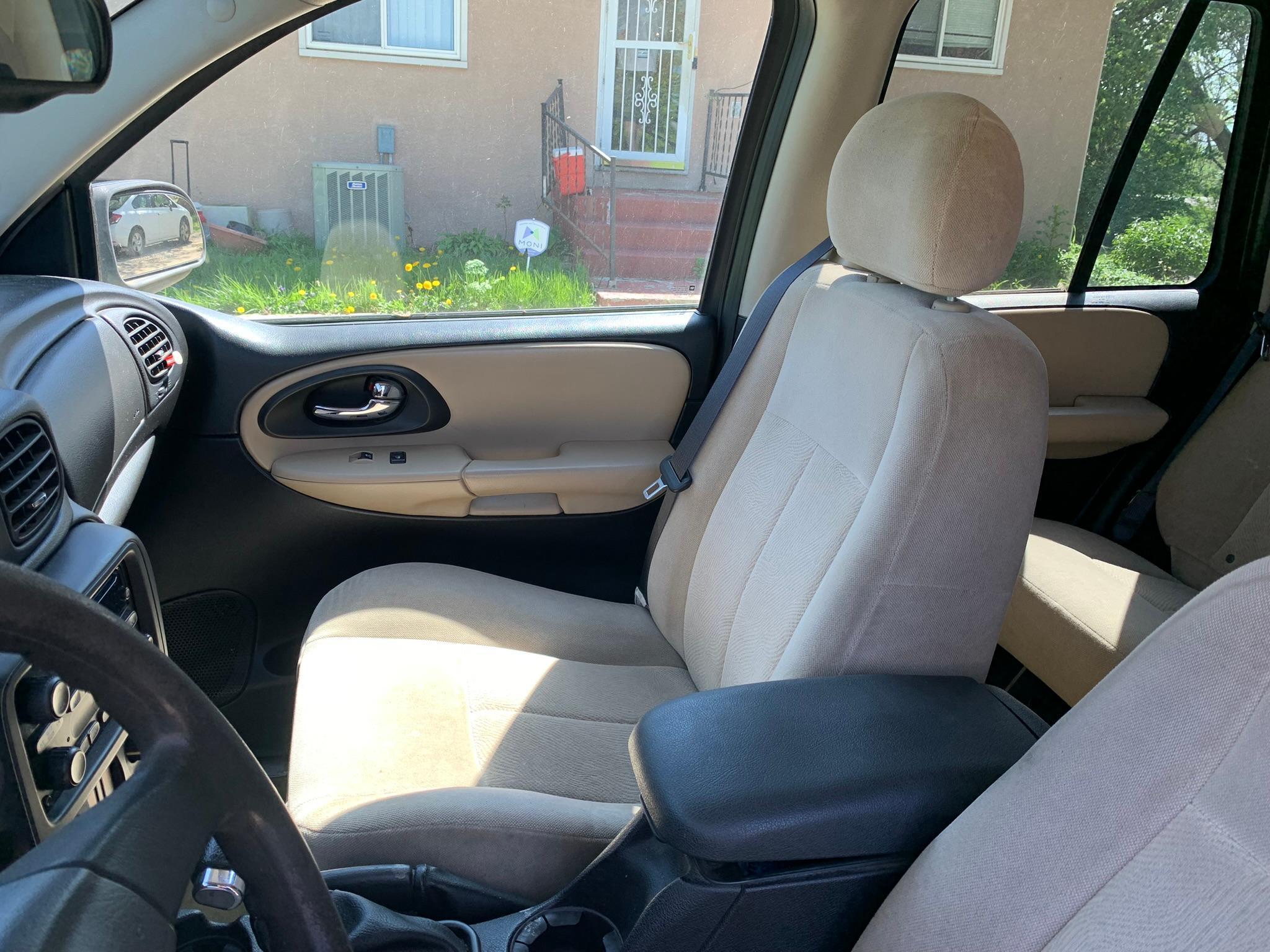 2006 Chevy Trailblazer LS, 105,346 Miles Has Key