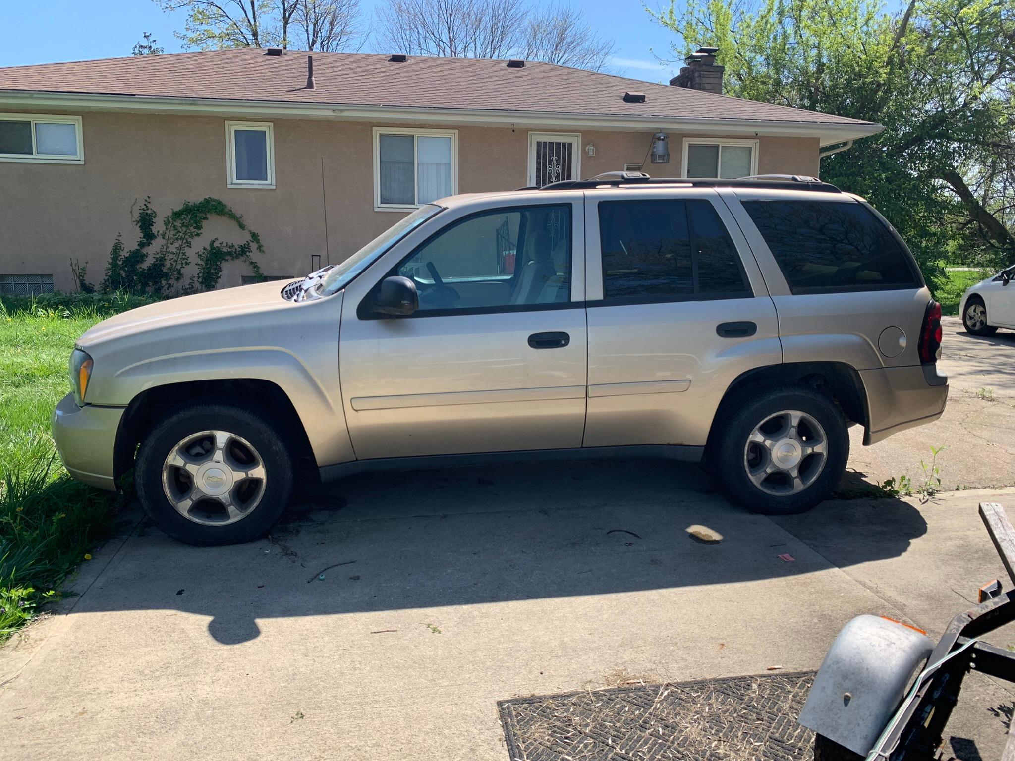 2006 Chevy Trailblazer LS, 105,346 Miles Has Key