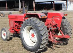 1979 IH 784 tractor, 16.9x30, good rubber