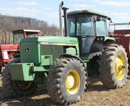 1983 JD 4650 MFWD tractor, 3 remotes, 14 frt wts