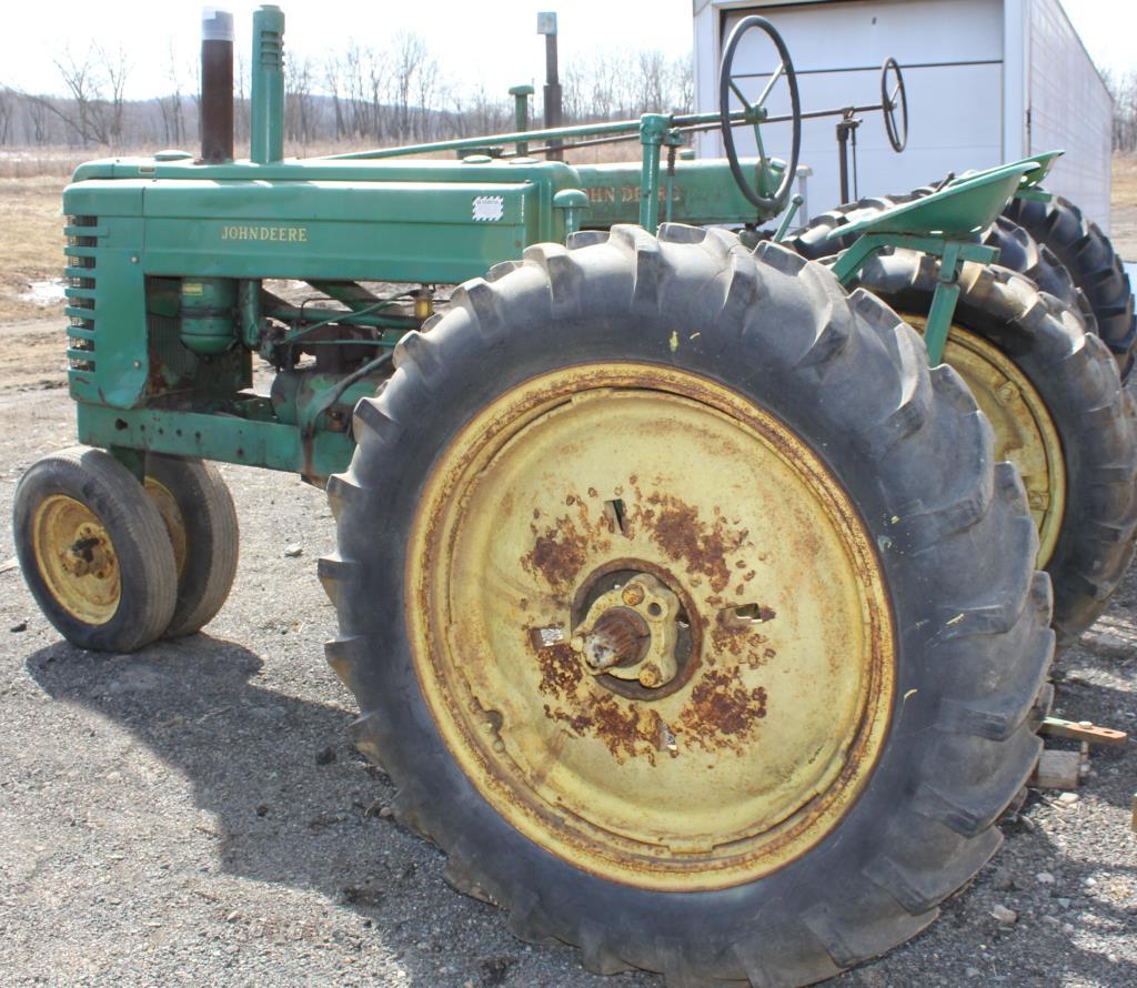 1939 JD A tractor, styled, Serial No. 482787