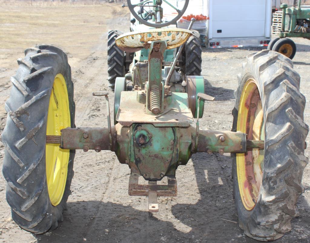 1940 JD H tractor, Serial No. 11880