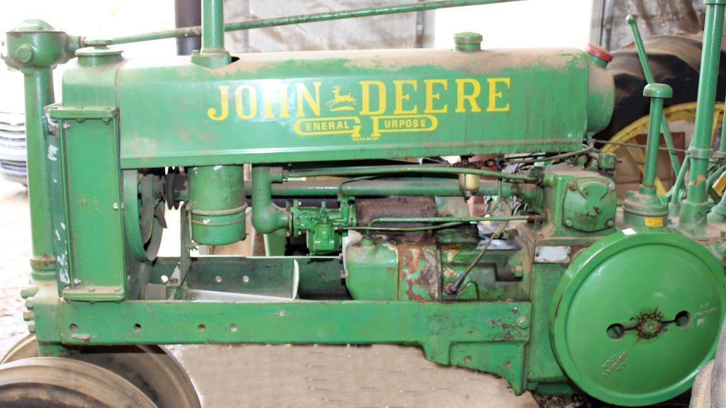 1936 JD B tractor, unstyled, Serial No. 19136