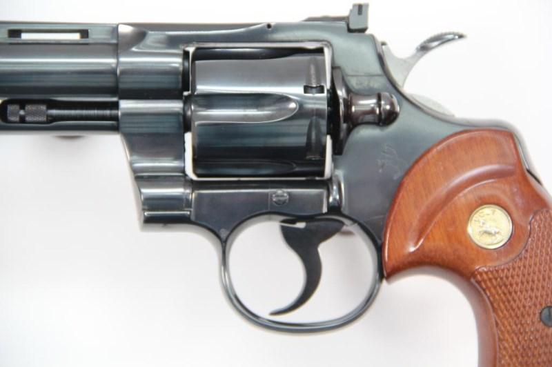 Colt, Model Python, .357 mag, s/n E43174, revolver, brl length 6", double action