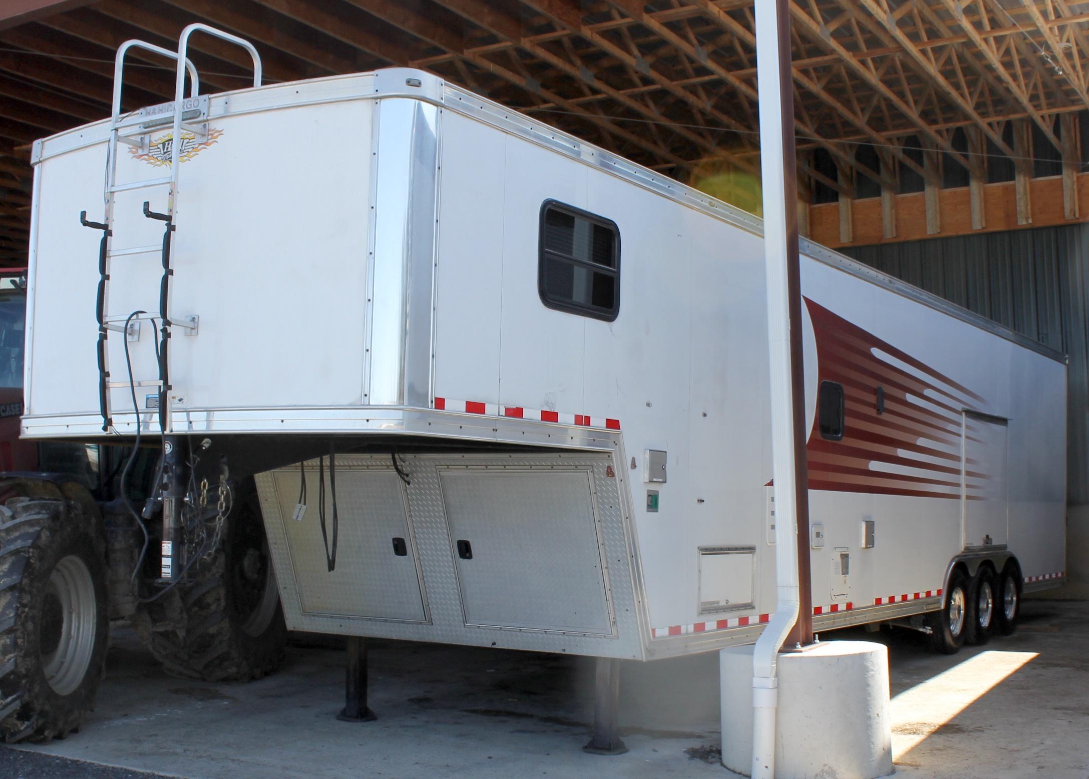 2008 H&H 40' Race Hauler aluminum gooseneck