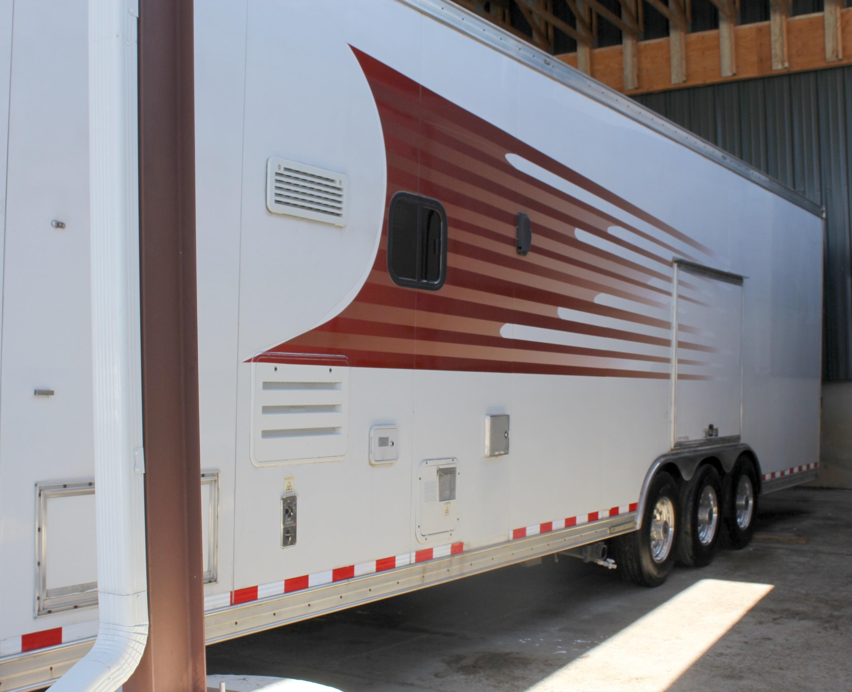 2008 H&H 40' Race Hauler aluminum gooseneck