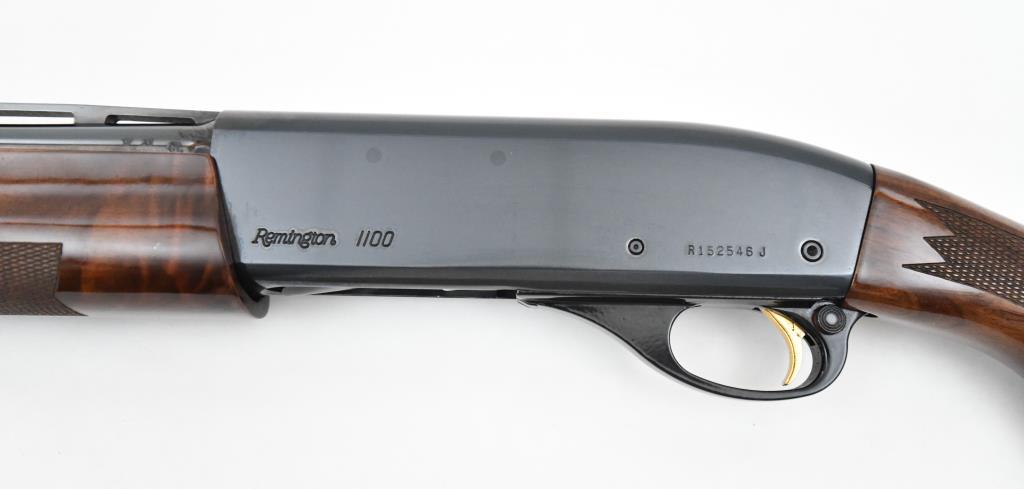 Remington, Model 1100 Sporting 28, 28 ga, s/n R152546J, shotgun, brl length 25", excellent condition