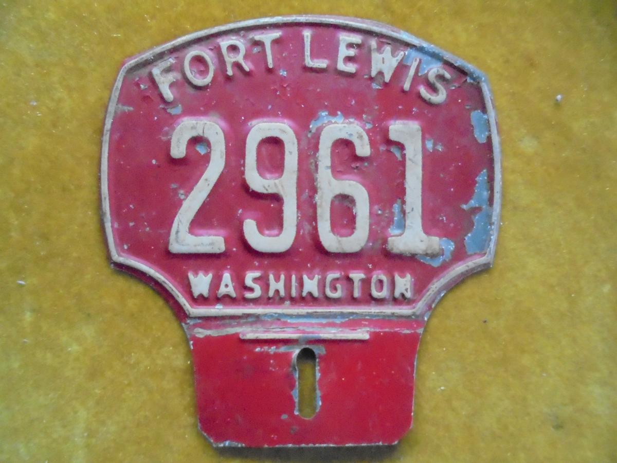 OLD FT. LEWIS WASHINGTON LICENSE PLATE OR TOPPER