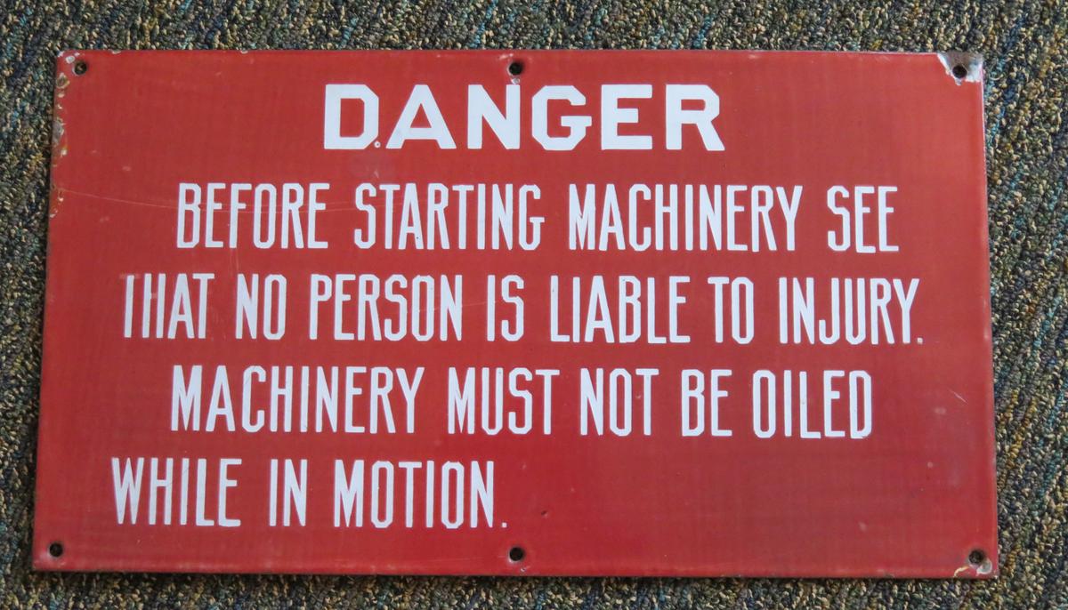 PORCELAIN "DANGER - MACHINERY" SIGN