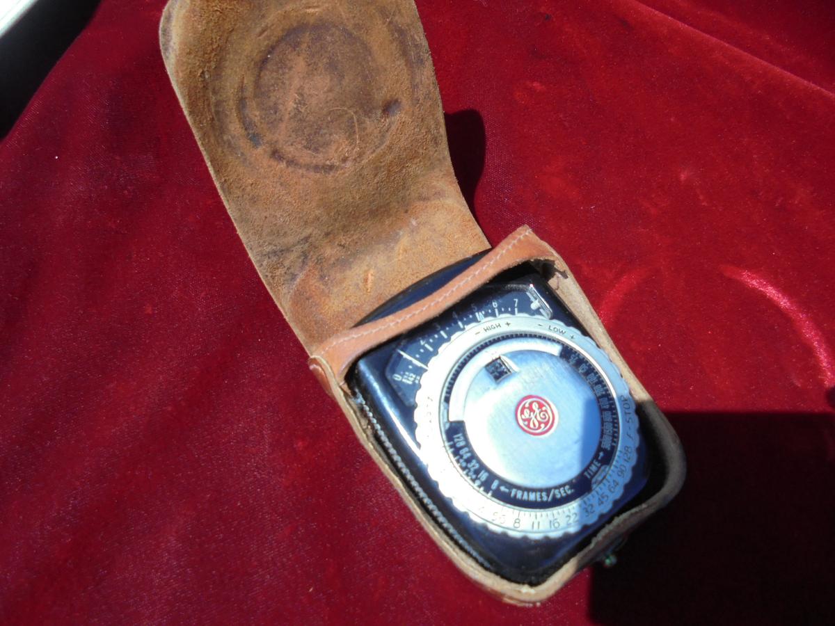 VINTAGE GENERAL ELECTRIC PR-1 EXPOSURE LIGHT METER