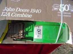 JOHN DEERE COLLECTORS EDITION "1940 COLLECTOR'S EDITION 12A COMBINE"-IN BOX