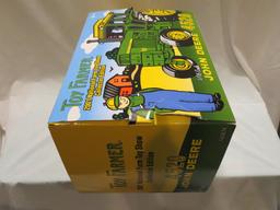 JOHN DEERE 4520 -- 2001 NATIONAL FARM TOY SHOW COLLECTOR EDITION