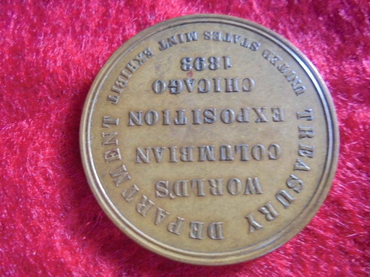 1893 CHICAGO WORLD'S FAIR LARGE TOKEN "U.S. GOV. BUILDING"-QUITE NICE