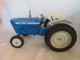 FORD 4000 TRACTOR