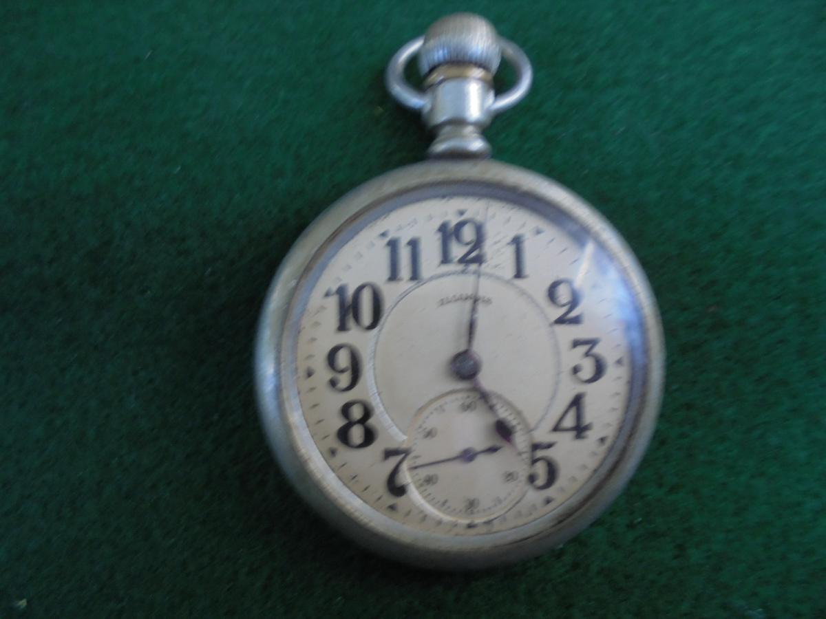 OLD "ILLINOIS" POCKET WATCH-17 JEWEL NEEDS WORK