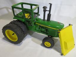 John Deere 6030 Tractor - 1/16 Scale