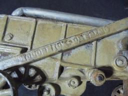 ANTIQUE TOY "THRESHING MACHINE" MADE BY ARCADE