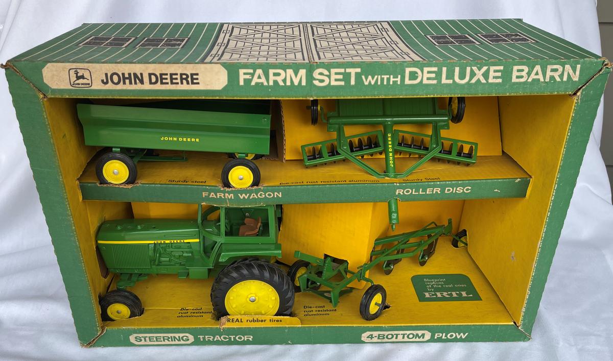 JOHN DEERE 4430 FARM SET