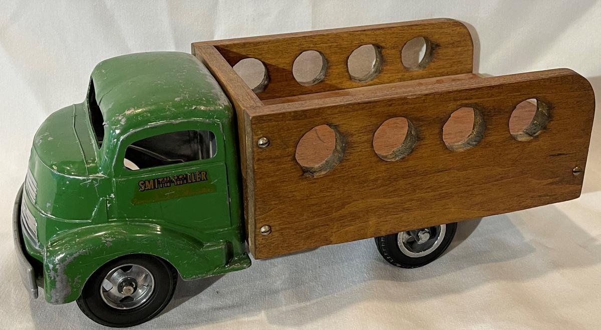 VINTAGE "SMITH MILLER" MAC TRUCK w/ CUSTOM MADE WOOD BOX