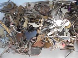 BOX OF OLD KEYS---MANY MANY KEYS AND ETC