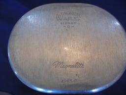OLD "MAGNALITE" WAGNERWARE ROASTER AND LID