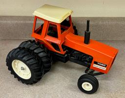 ALLIS-CHALMERS 7080 TRACTOR WITH DUALS - 1/16 SCALE